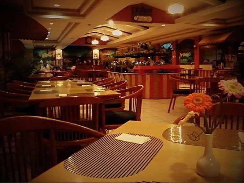 Holiday Plaza Hotel Cebu Stadt Exterior foto