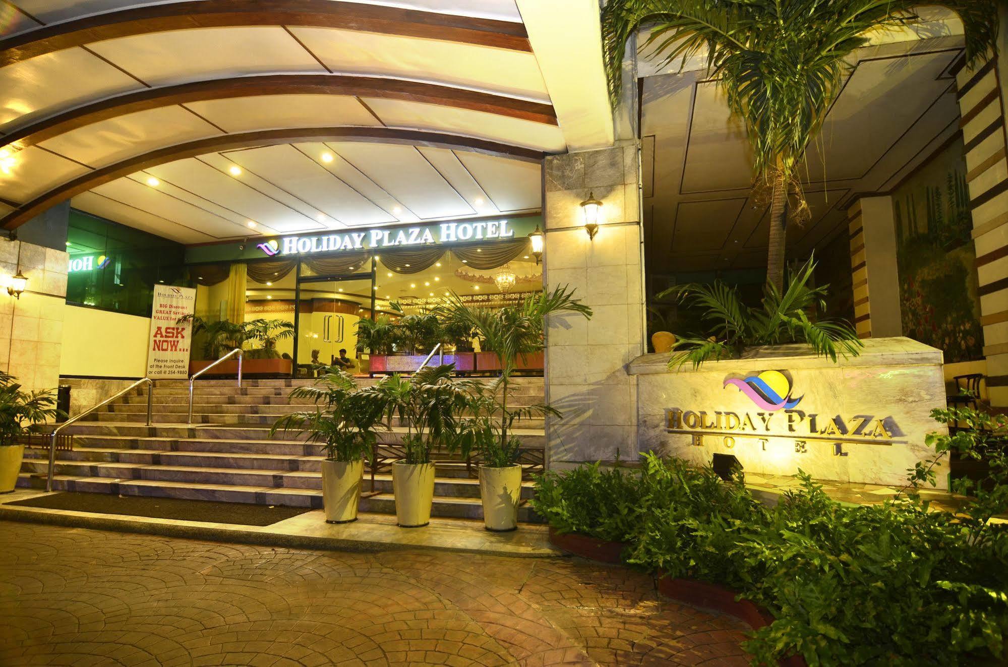 Holiday Plaza Hotel Cebu Stadt Exterior foto